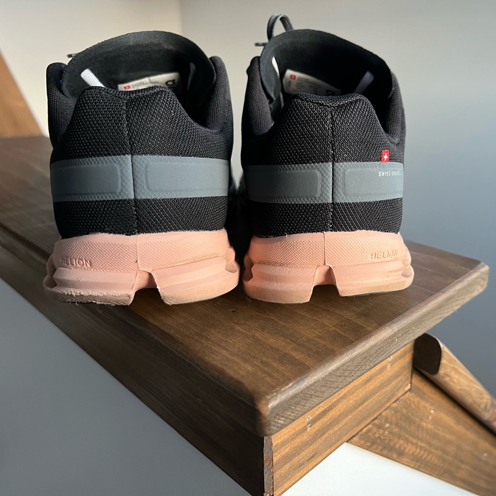 ON RUNNING - Cloudflow Trainers - Picture 4 of 9